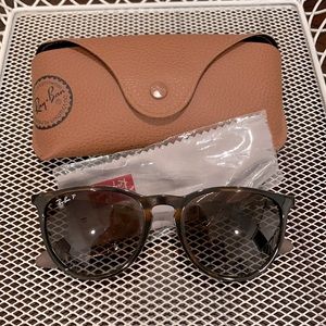 Ray-Ban Erika Classic in Tortoise/Brown/Polarized